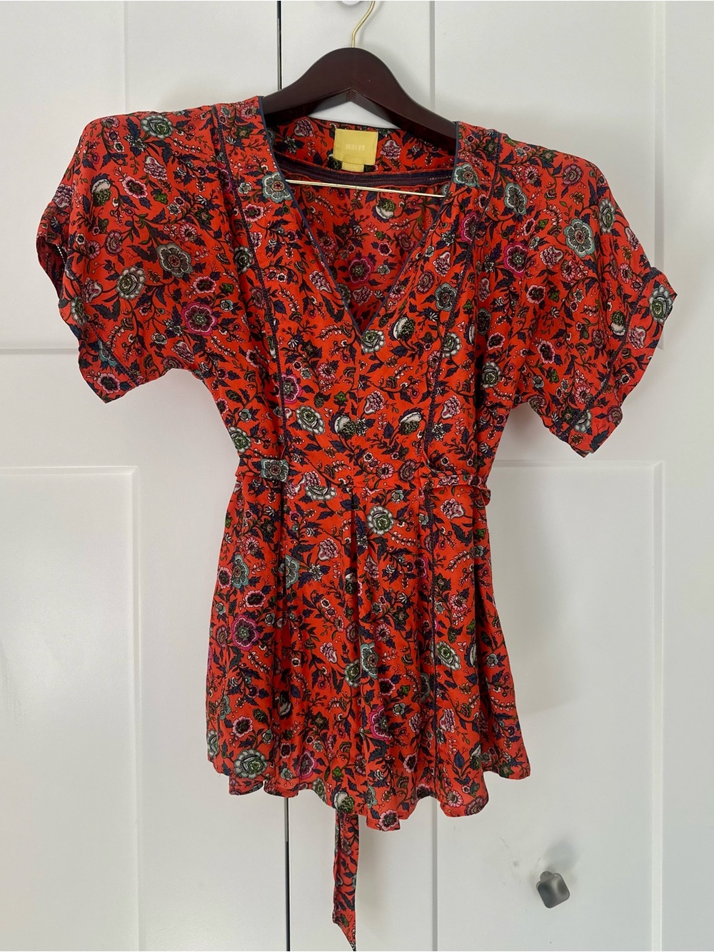 Maeve Anthropology Silk  Red Floral V-Neck Tie-Waist Blouse S